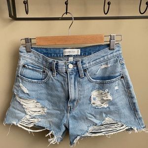 Abercrombie Curve Love Mid Rise Boyfriend Shorts